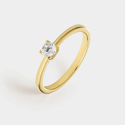 Anillo solitario de plata chapado en oro amarillo con circonita de 3,8 mm montada sobre 4 garras