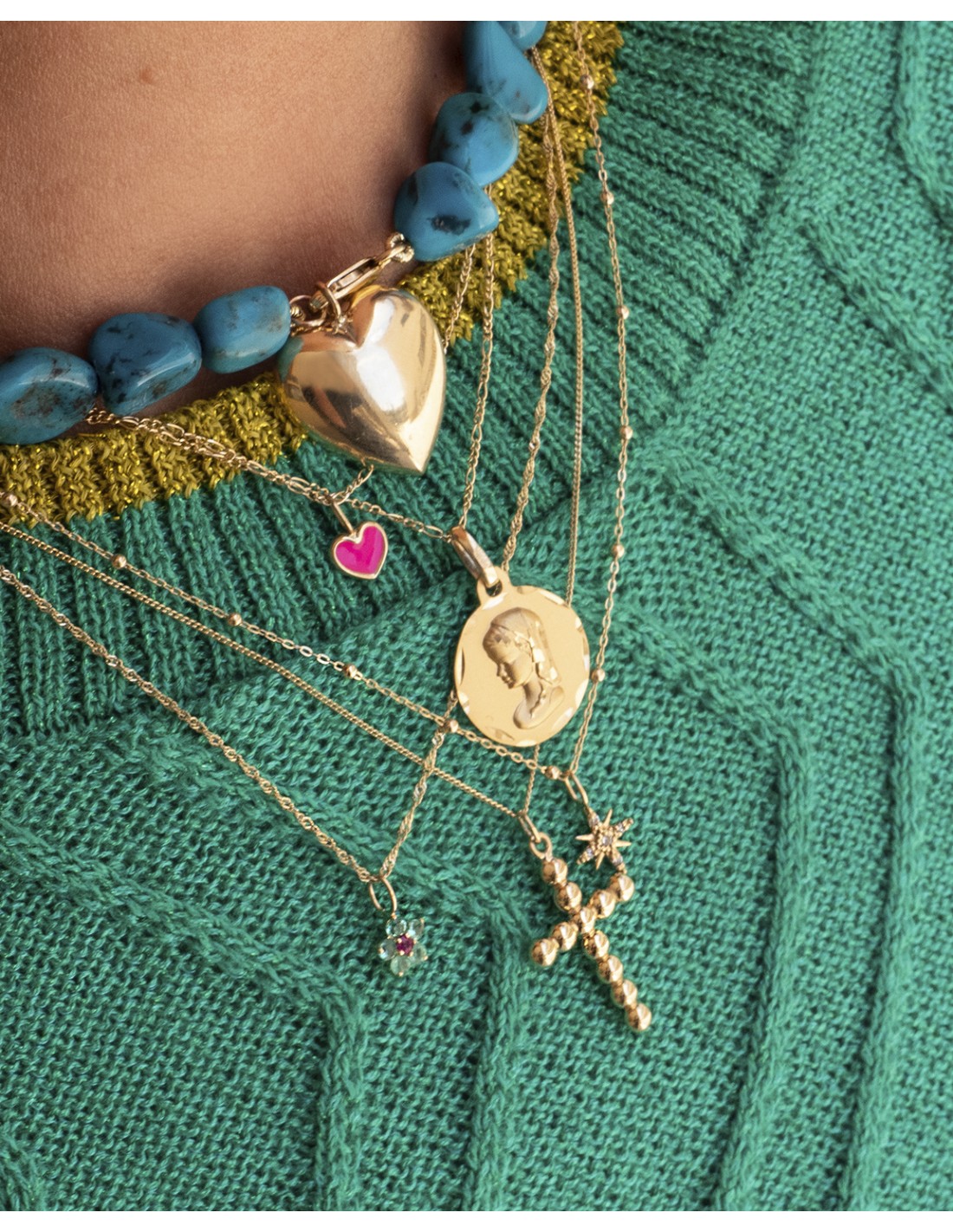 MEDALLA VIRGEN NIÑA (INCLUYE CADENA)